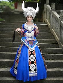 演出服裝(zhuāng)定制